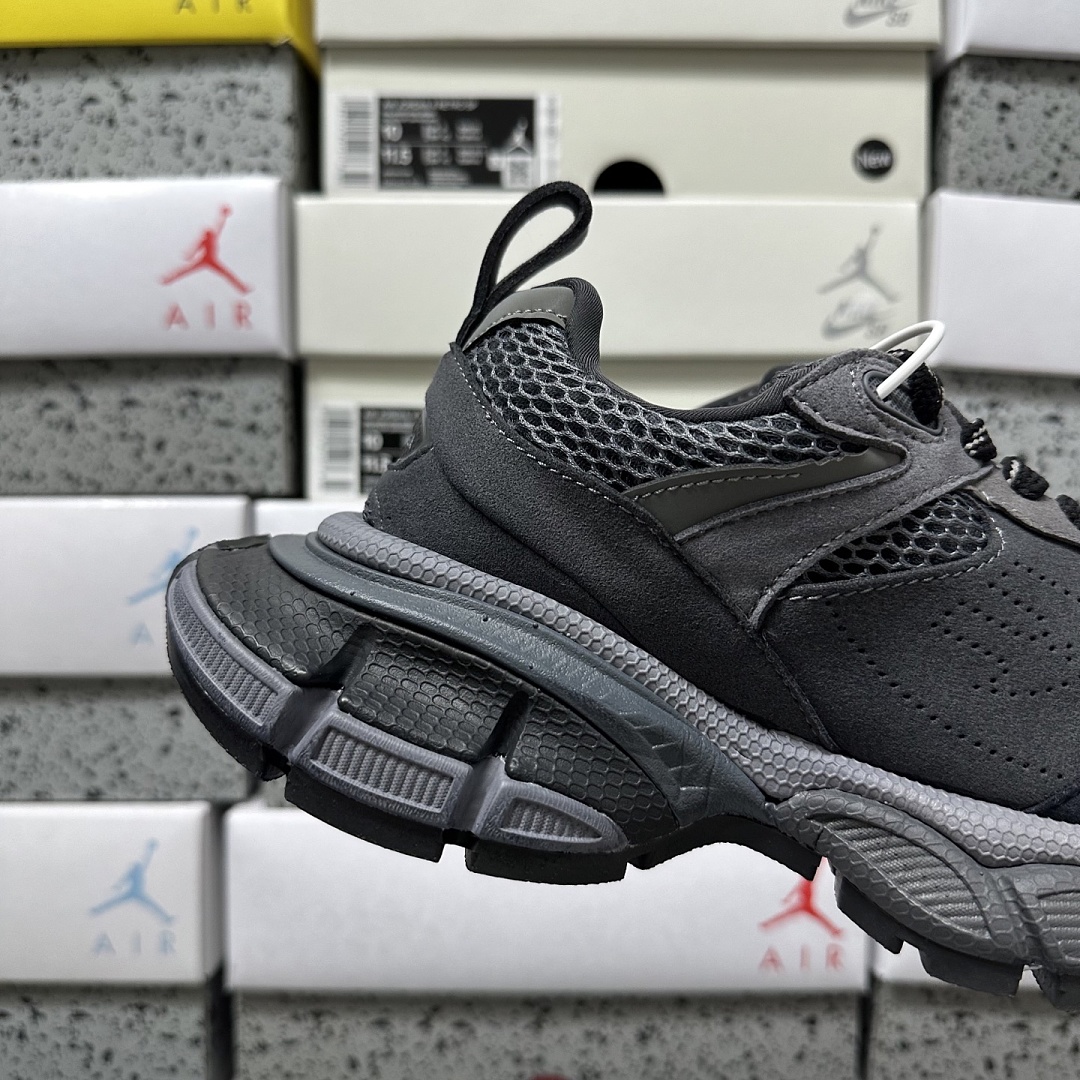 Balenciaga 3XL Sneakers - Image 14