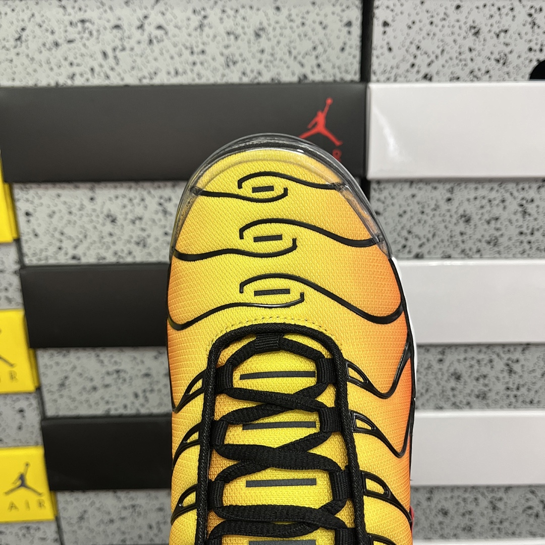 Nike Air Max Plus Sunset - Image 7