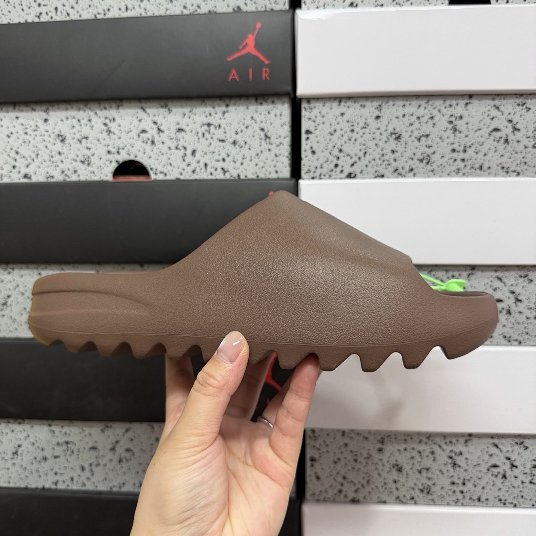 Adidas Slide/Foam Runner - Image 100