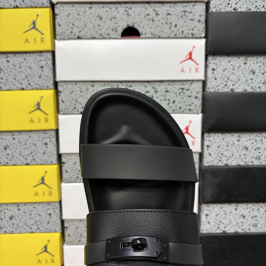 Hermes Chypre Sandal Black Leather Buckle - Image 9