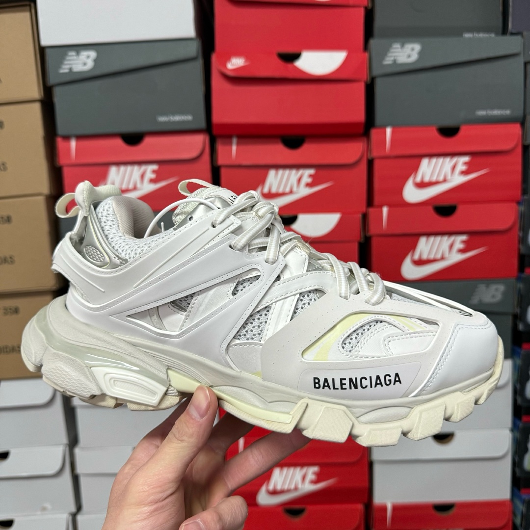 Balenciaga Track Grey White LED - Image 3