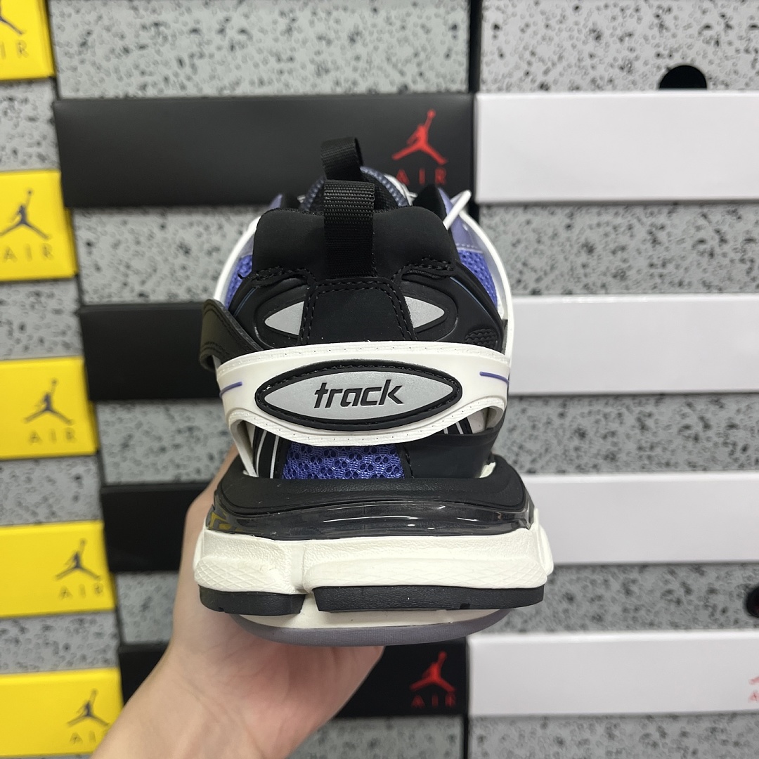 Balenciaga Track - Image 4