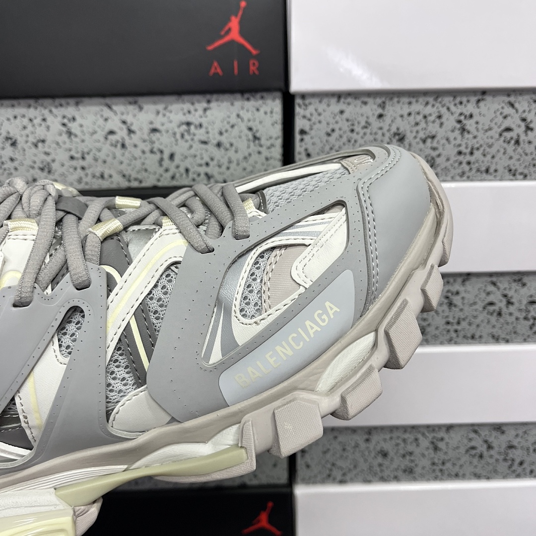 Balenciaga Track - Image 2