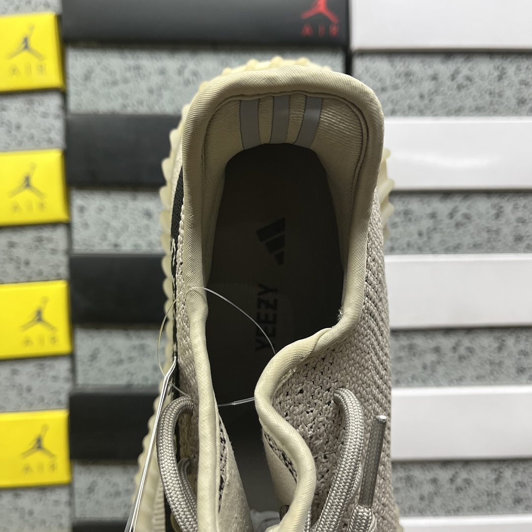 Adidas Yeezy Boost 350 V2 - Image 9