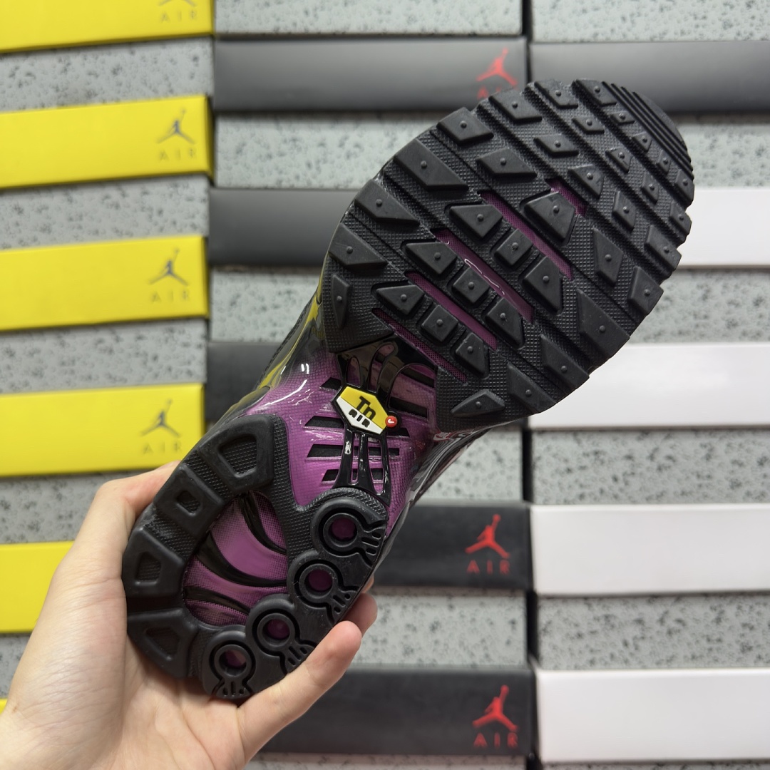 Nike Air Max Plus Black Pink FJ5981-010 - Image 5