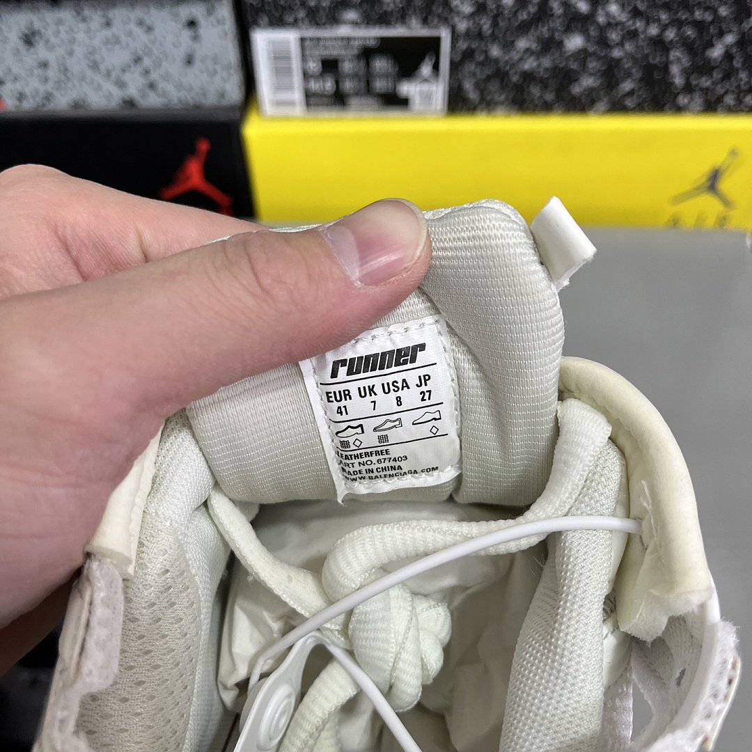 Balenciaga BLCG Runner 7.0 - Image 9