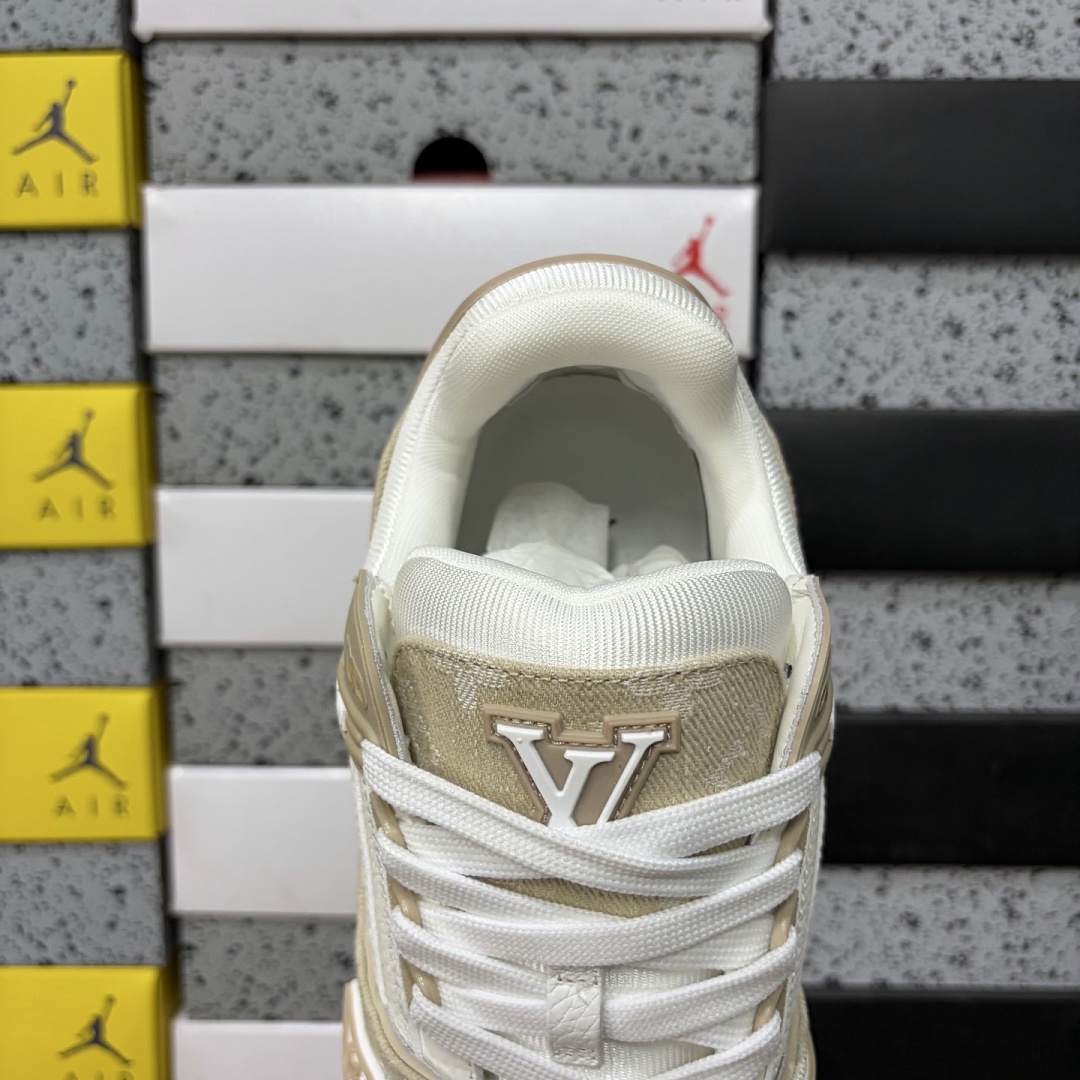 Louis Vuitton Trainer - Image 5