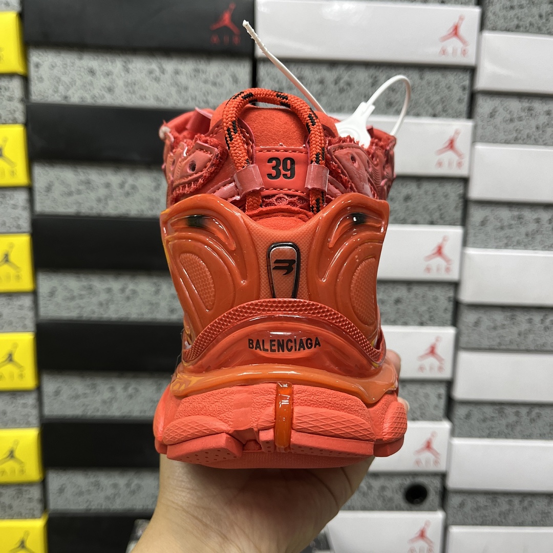 Balenciaga BLCG Runner - Image 10