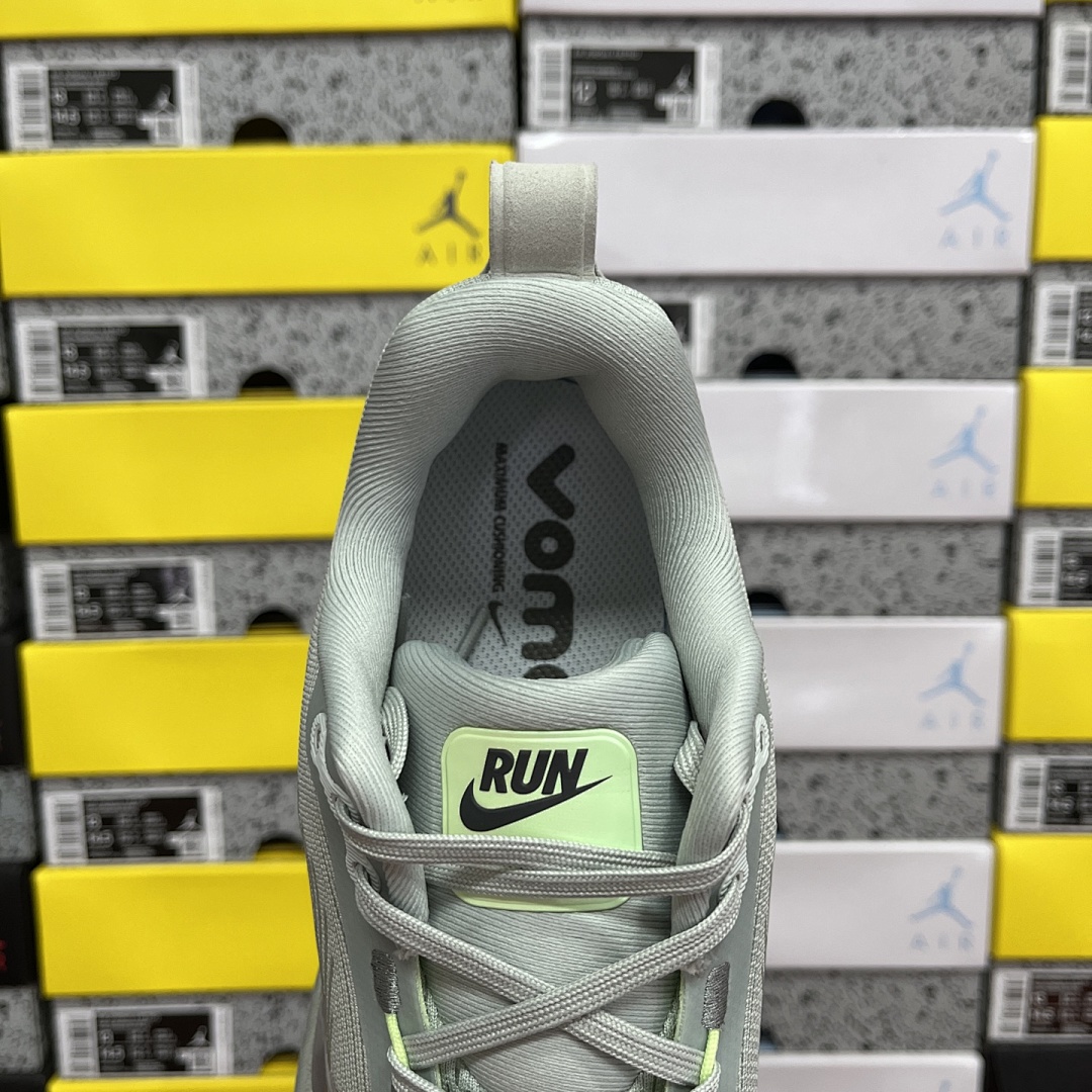 Nike Zoom Vomero - Image 3