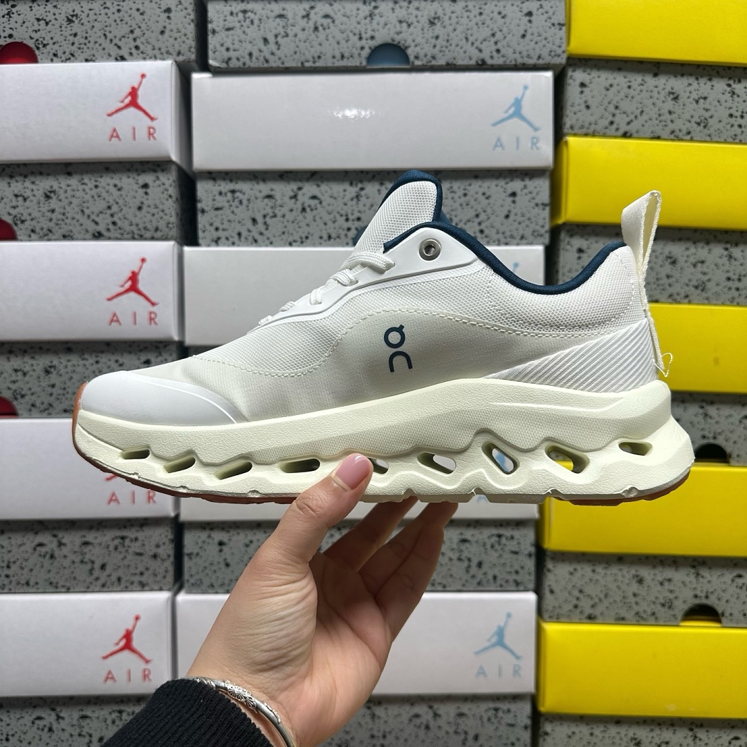 On Running Cloudtilt 2.0 LOEWE (White Navy) - Image 2