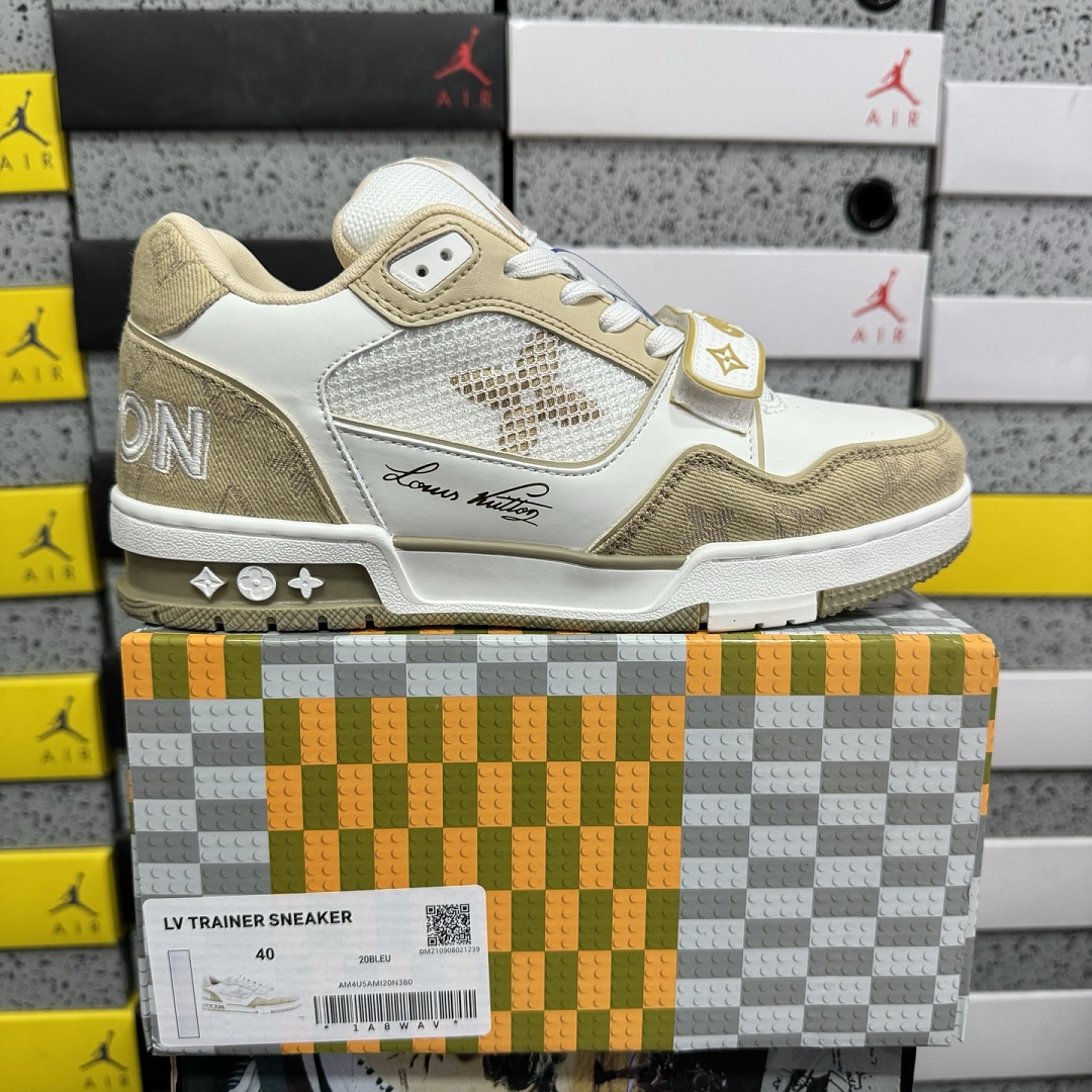 Louis Vuitton Trainer (White Khaki)