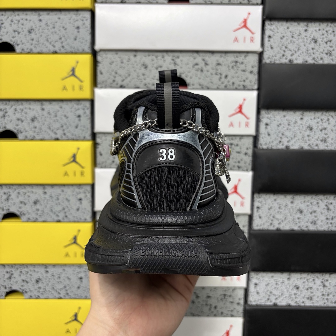 Balenciaga 3Xl - Image 8