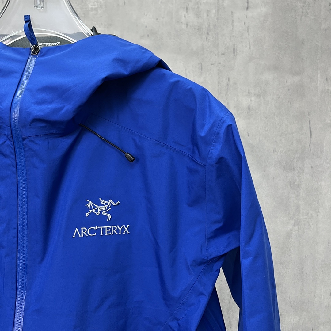 Arc'teryx Beta LT Jacket (Royal Blue) - Image 5