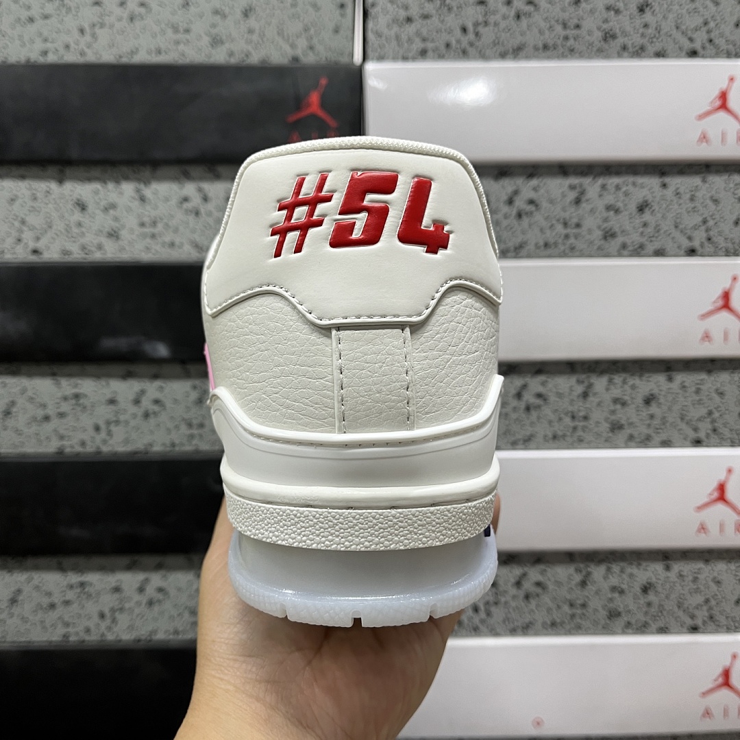 Louis Vuitton Trainer V2-10 - Image 9