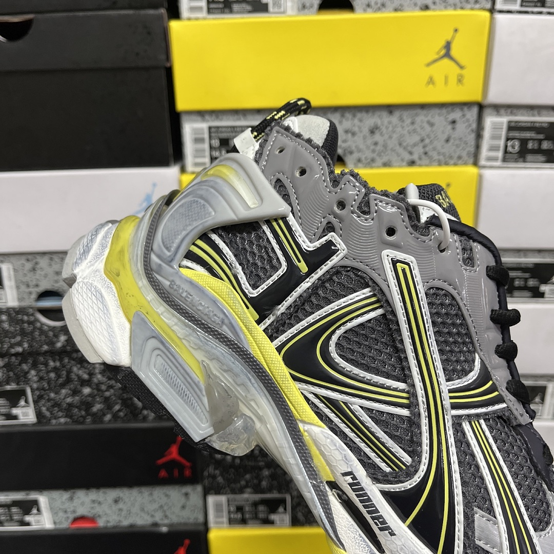 Balenciaga BLCG Runner 7.5 - Image 2