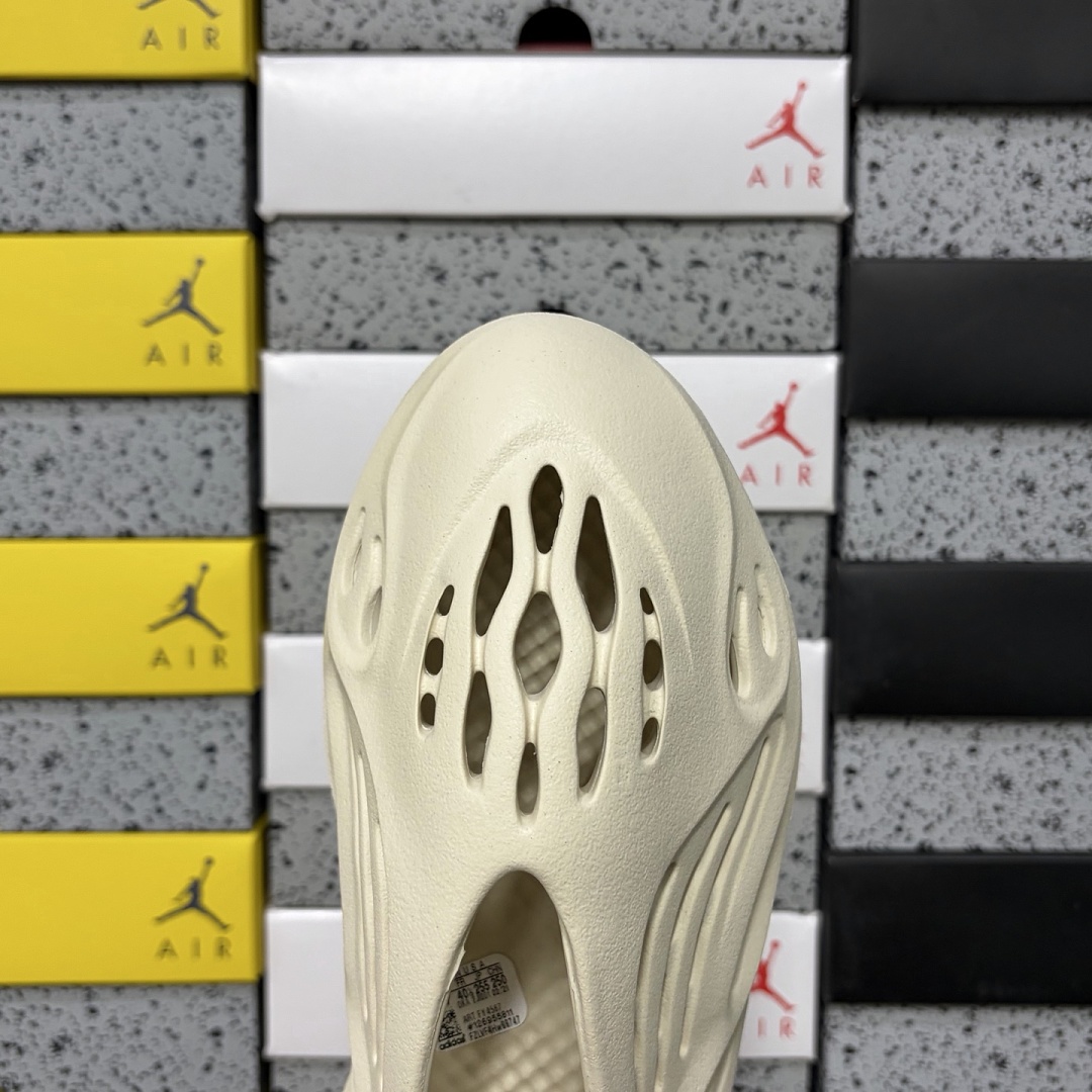 Adidas Yeezy Foam RNNR Sand Clogs - Image 3