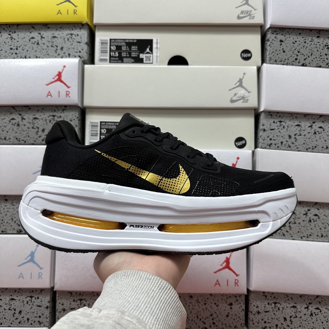 Nike Vomero Premium HQ2050-683 - Image 4