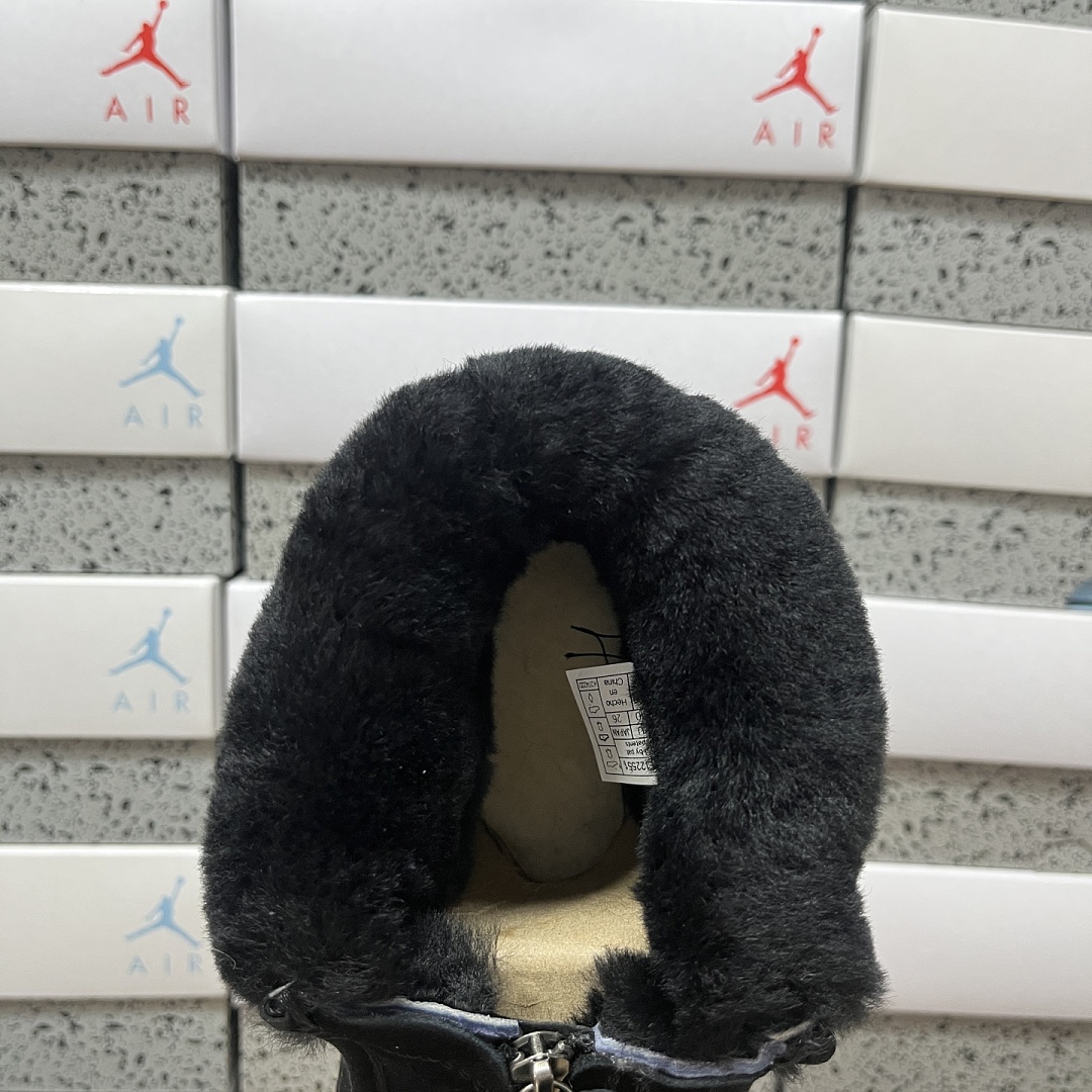 UGG Funkette Black -2551 - Image 4