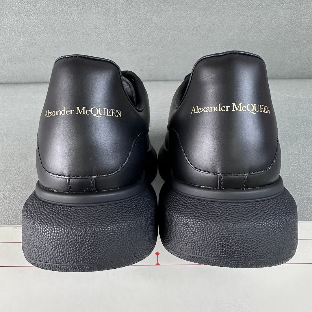 Alexander McQueen Alexander McQueen - Image 6