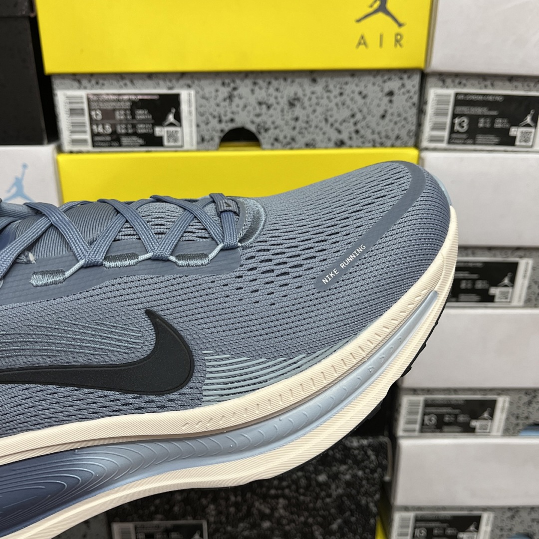 Nike Zoom Vomero - Image 7
