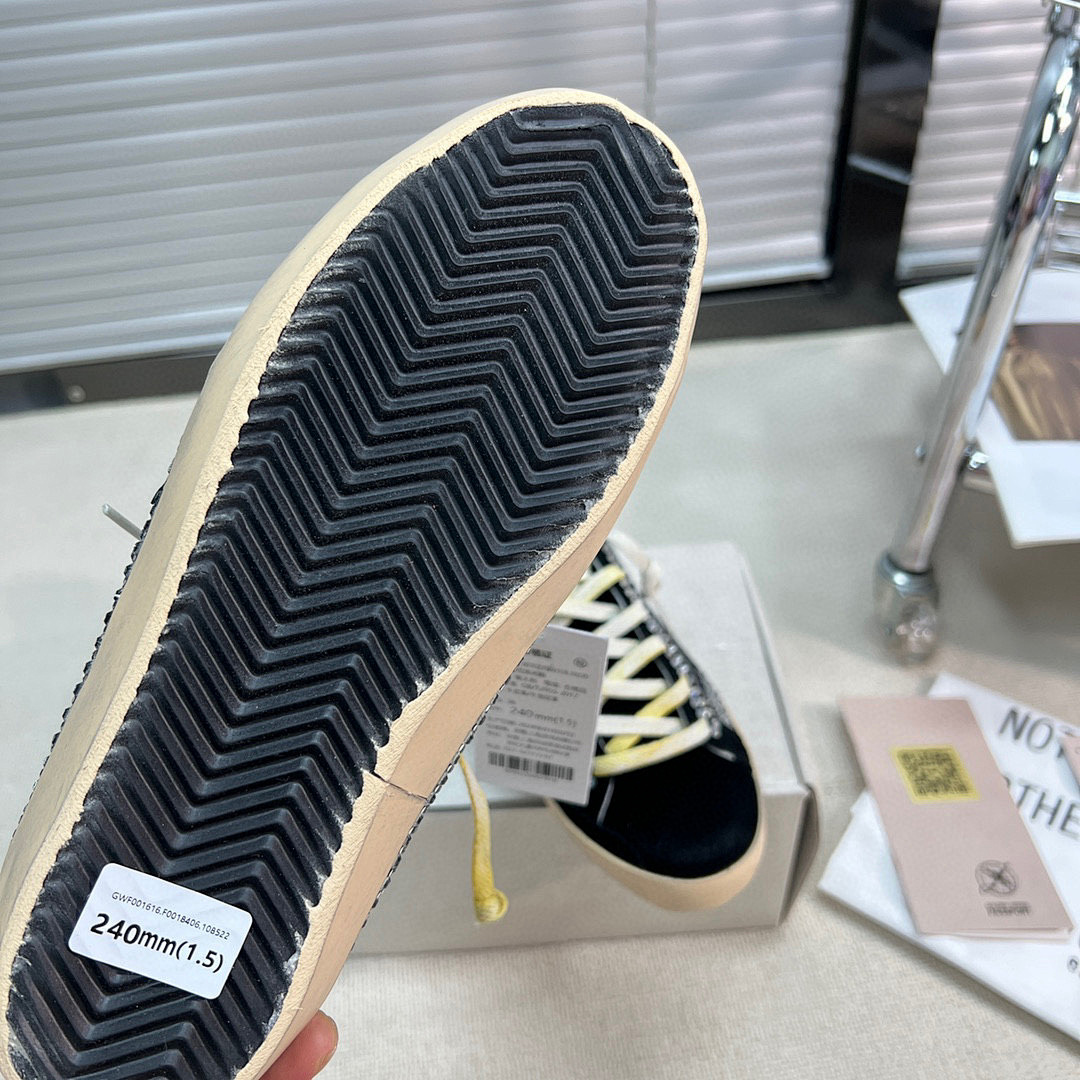 Golden Goose Deluxe Brand 32 - Image 9