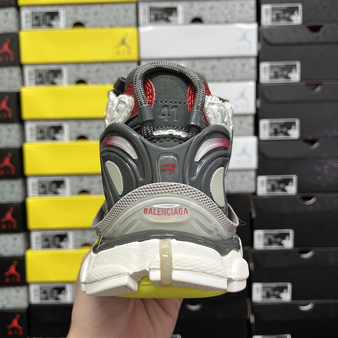 Balenciaga BLCG Runner 7.0 - Image 6