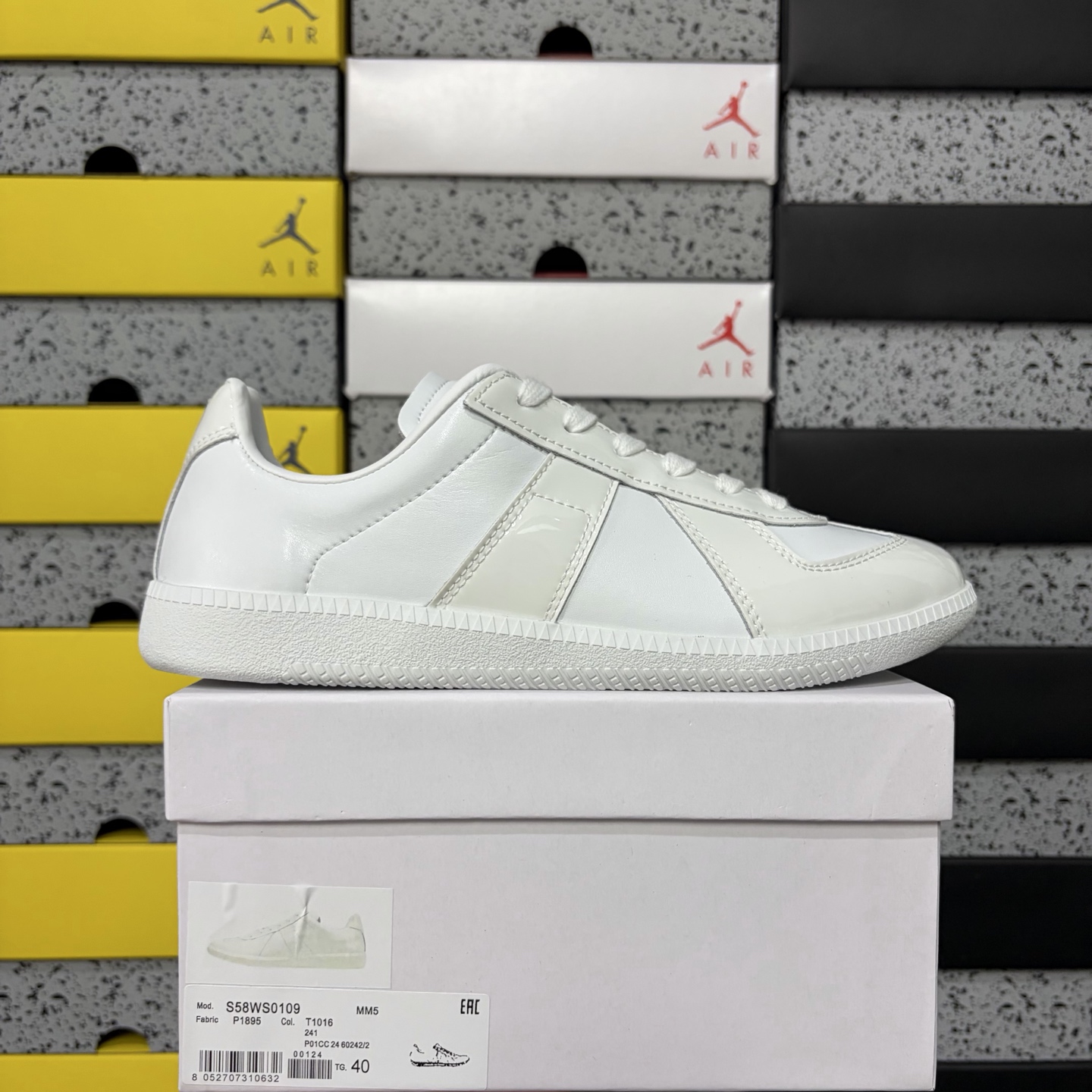 On Running Maison Margiela Replica - Image 13