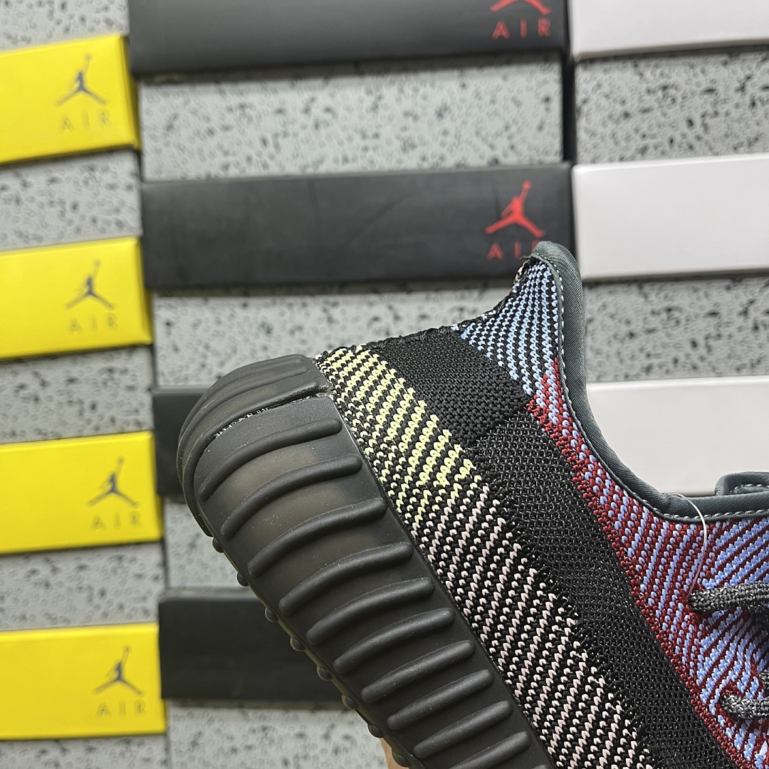 Adidas Yeezy Boost 350 V2 - Image 5