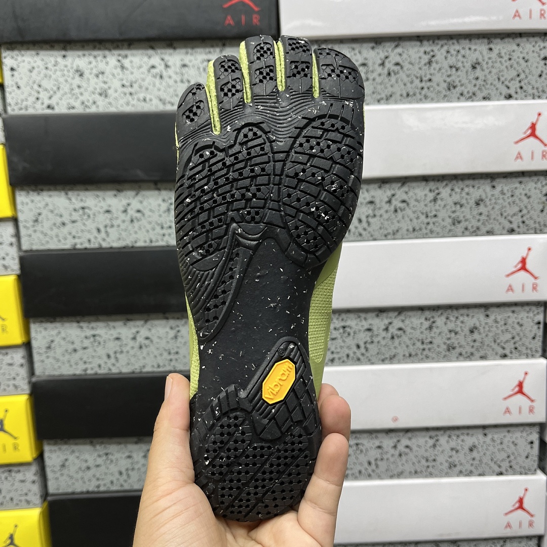 Suicoke Finger Chukka Boot - Image 8