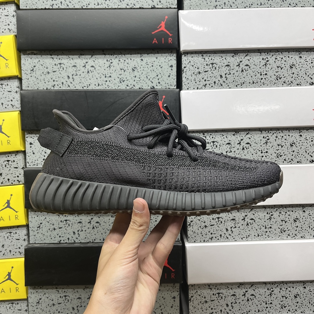 Adidas Yeezy Boost 350 V2 Black Gum Translucent Starry - Image 4