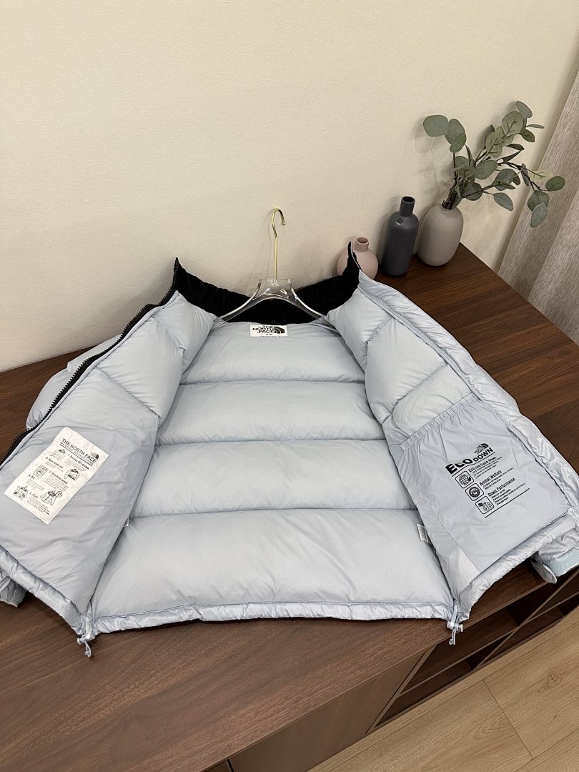 Chanel The North Face White Label Novelty Nuptse Down Jacket (Asia Sizing) - Image 13