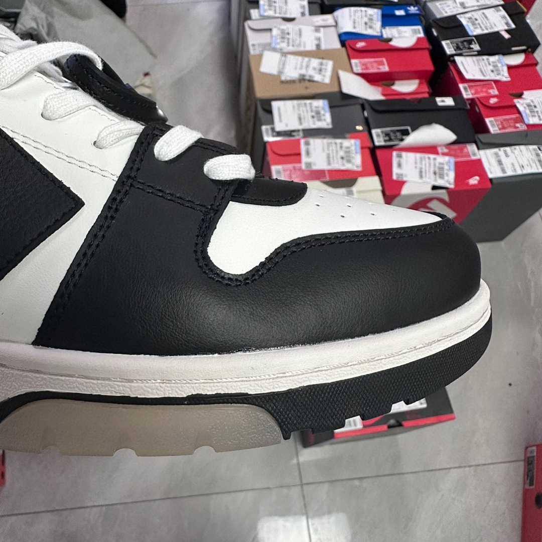 Off-White Black White - Image 3