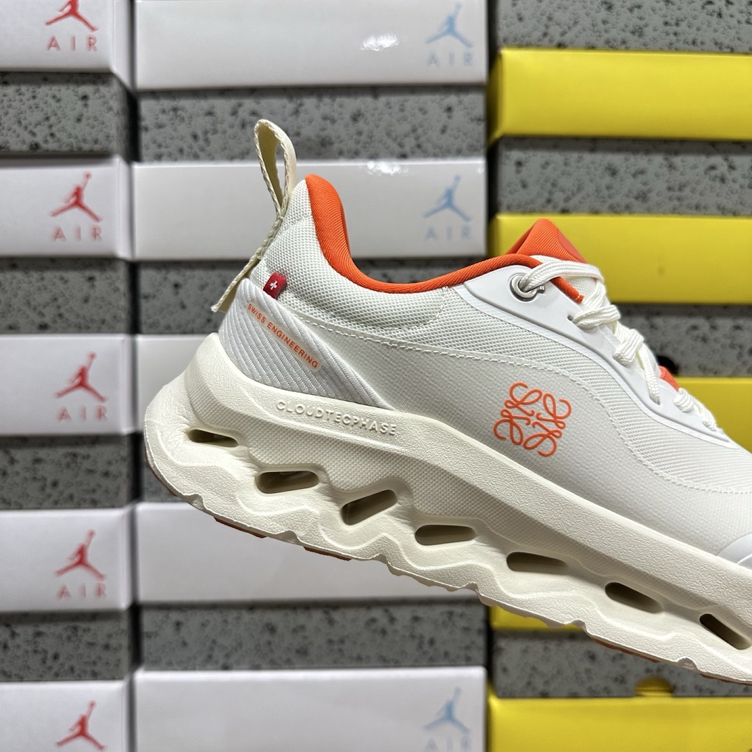 On Running Running Cloudtilt 2 LOEWE White Orange 3ME10691562 - Image 6