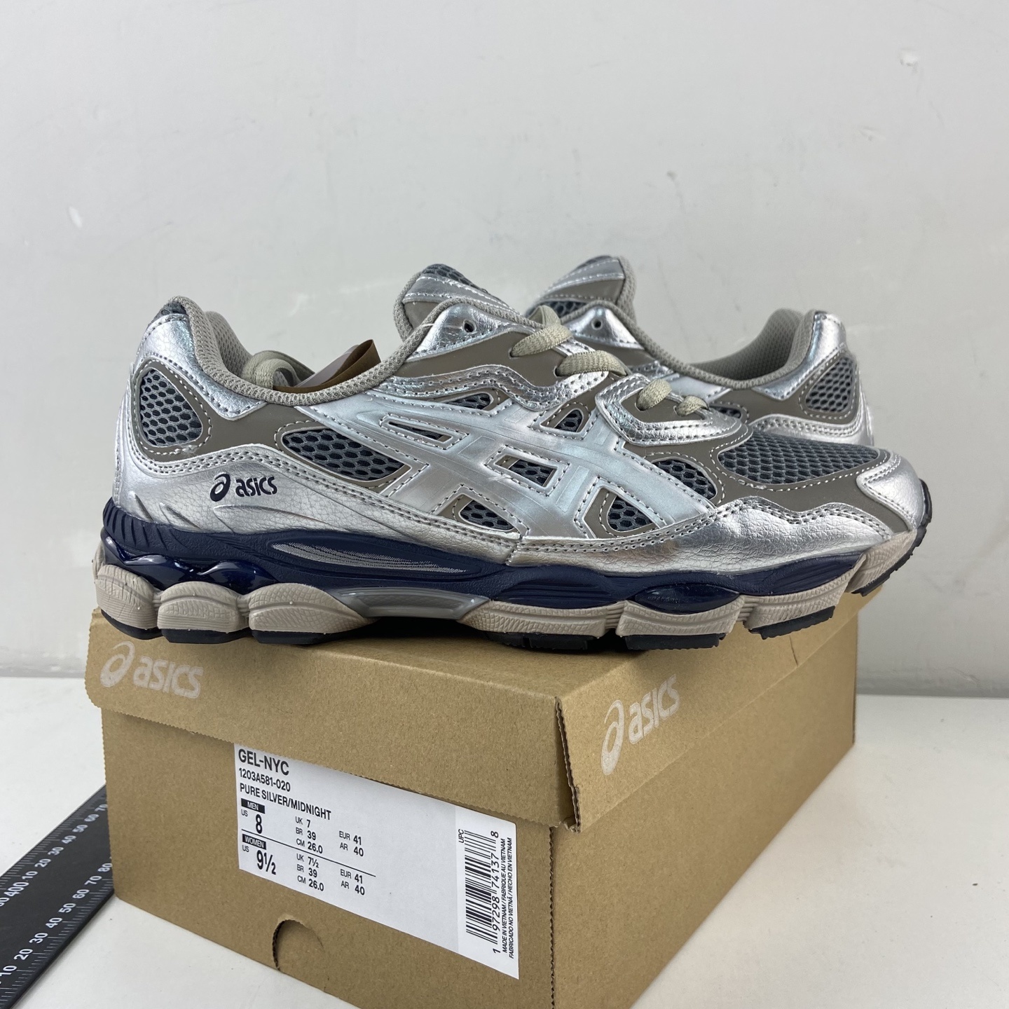 ASICS Gel-NYC Billy's Pure Silver Midnight NYC - Image 11
