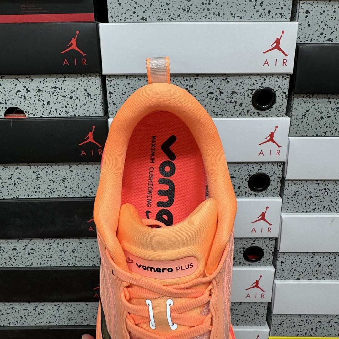 Nike Zoom Vomero - Image 8