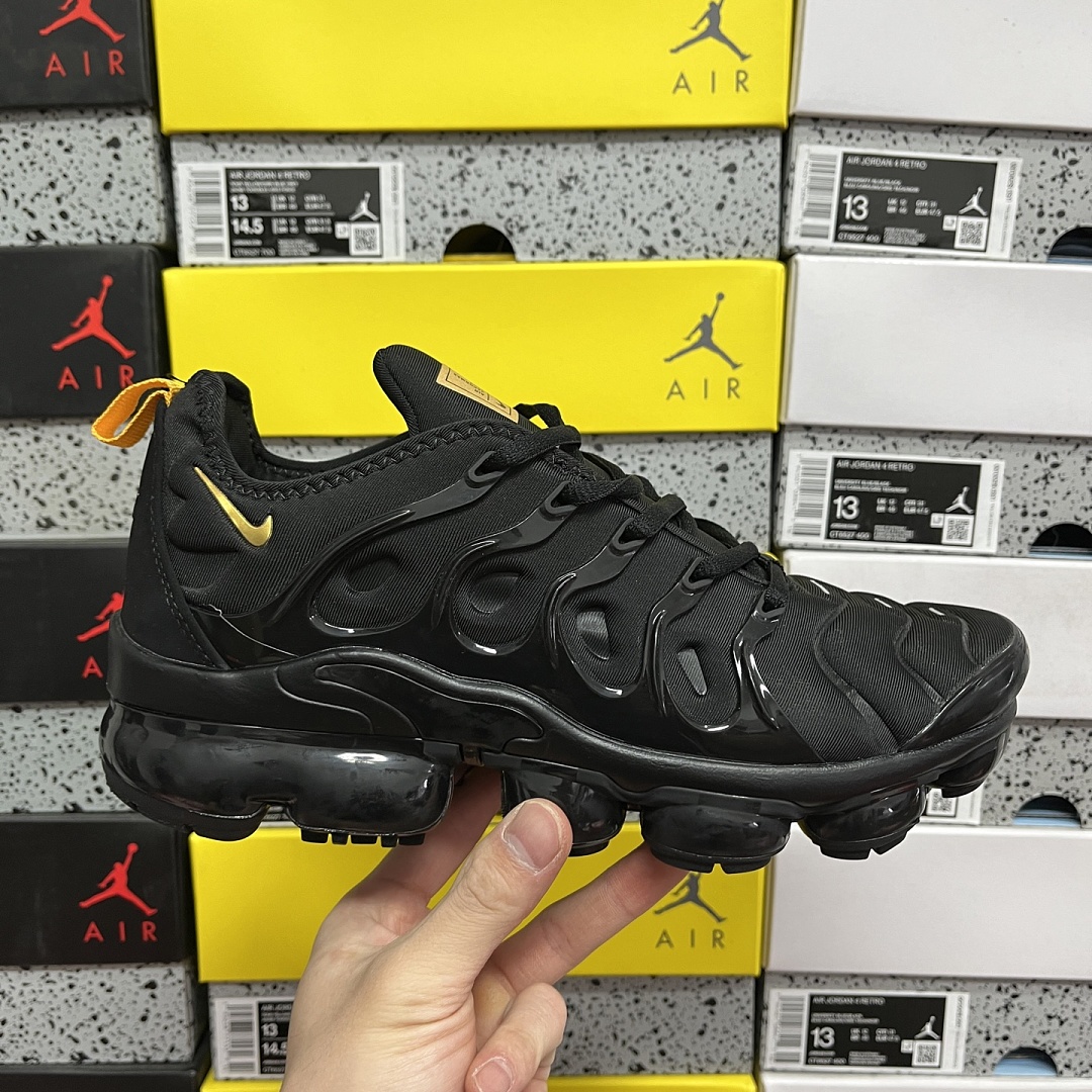 Nike Air VaporMax Plus - Image 2