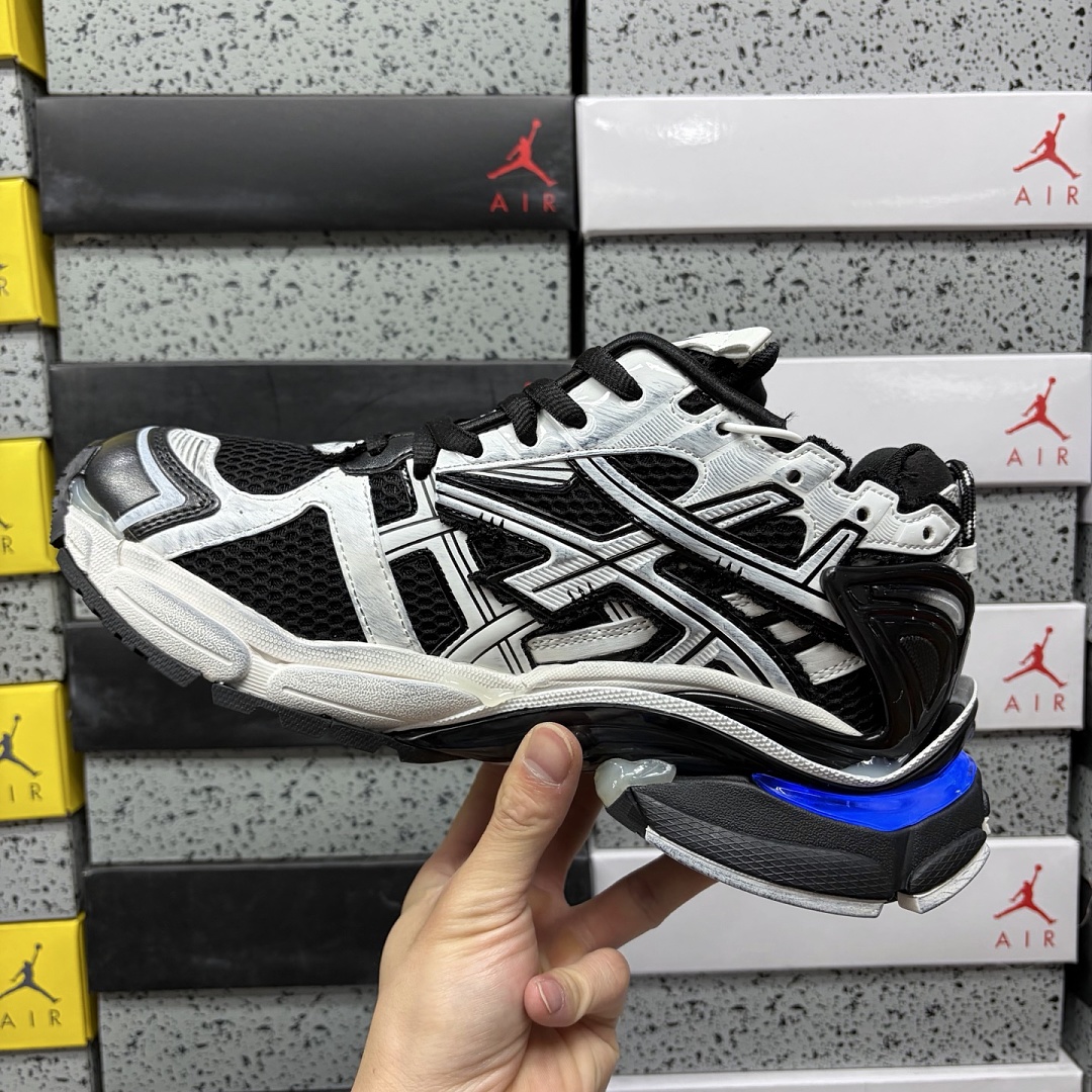 Balenciaga Runner LED 7 Gen - Image 5