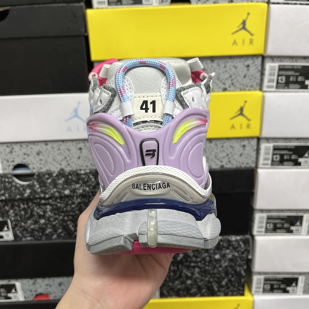 Balenciaga BLCG Runner 7.5 - Image 9
