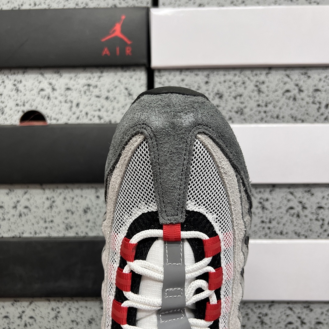 Nike Air Max 95 SP Undefeated Geo Tokyo Bright Crimson - Image 6
