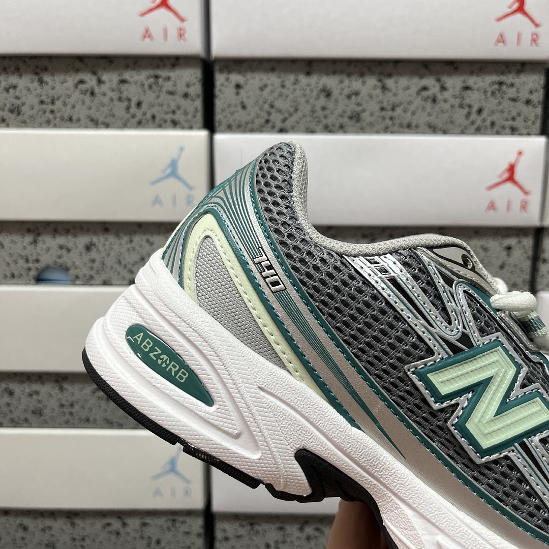 New Balance 740V2 Silver Metallic New Spruce - Image 9