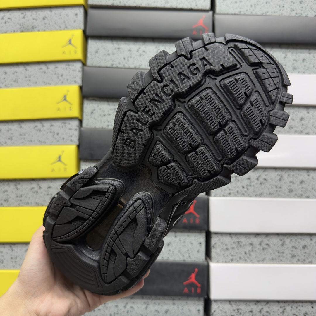 Balenciaga BLCG Track LED 3.0 (Black White) - Image 9