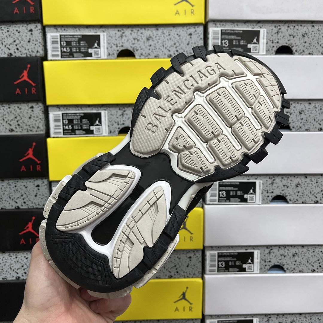Balenciaga BLCG Track 3.0 - Image 6