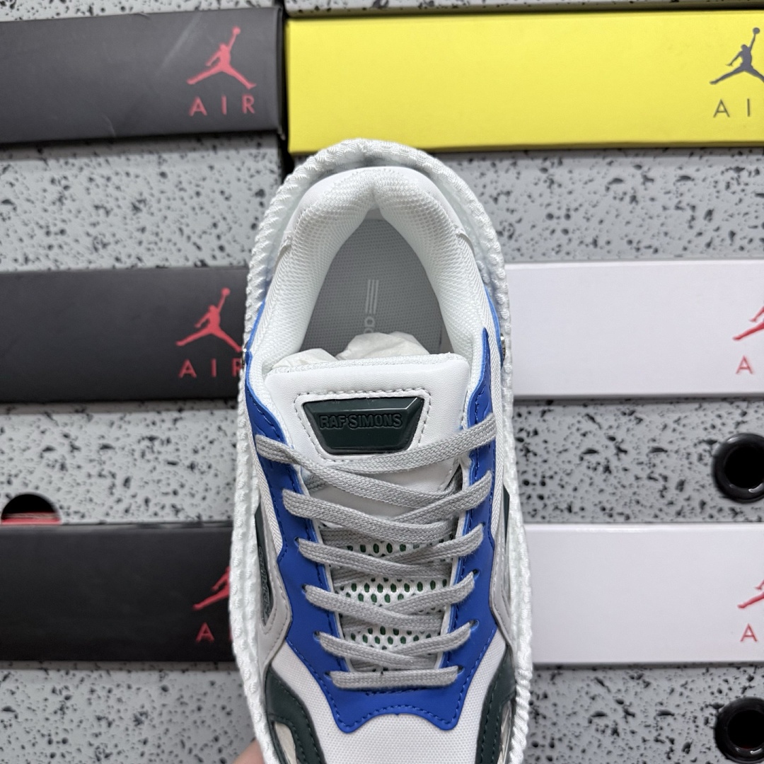 On Running Response Trail 2 Raf Simons - Image 6