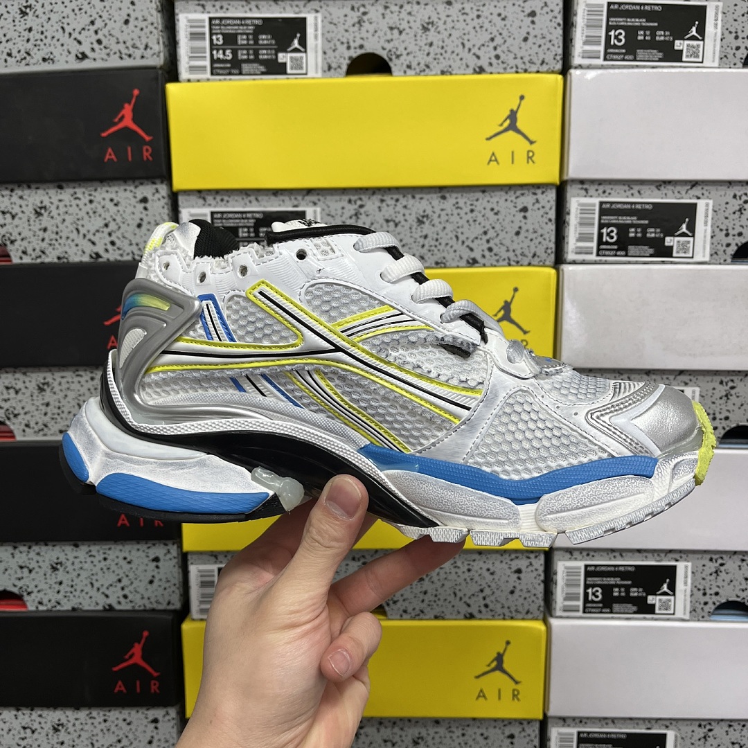 Balenciaga BLCG Runner 7.5 - Image 7