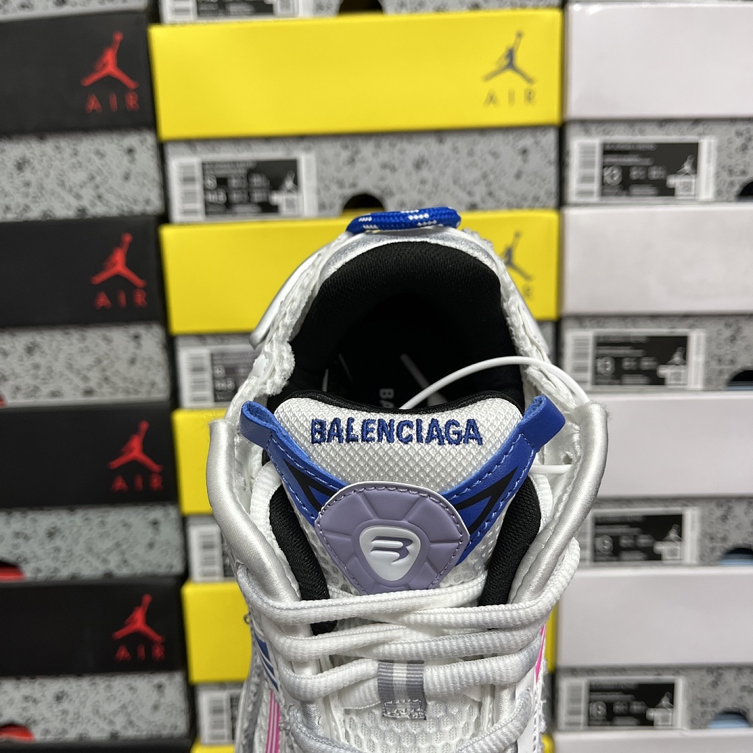 Balenciaga BLCG Runner 7.5 - Image 2