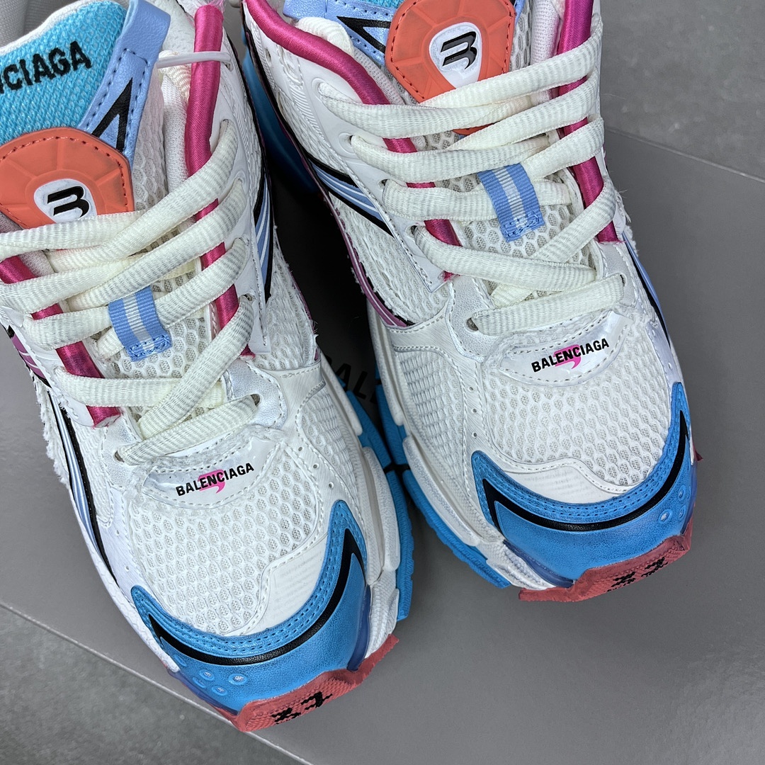 Balenciaga Runner 7.5 - Image 88
