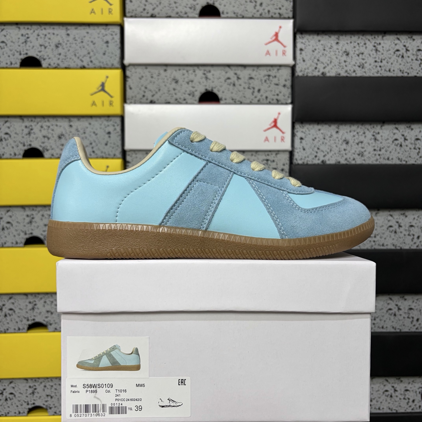 On Running Maison Margiela Replica - Image 13