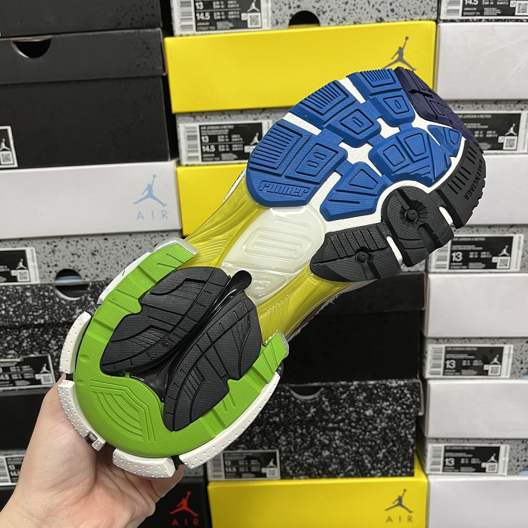 Balenciaga BLCG Runner 7.5 - Image 3