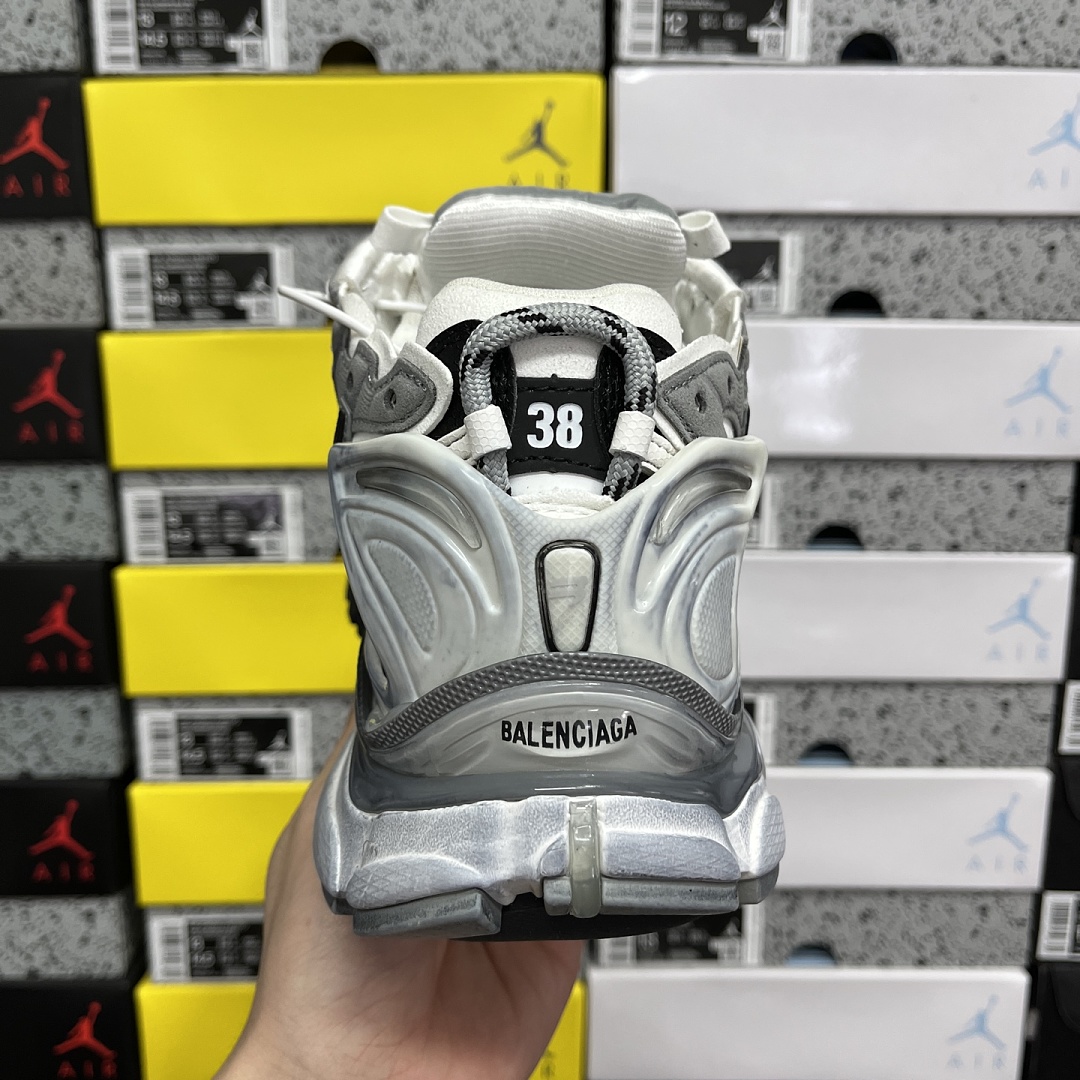 Balenciaga BLCG Runner 7 Gen - Image 6