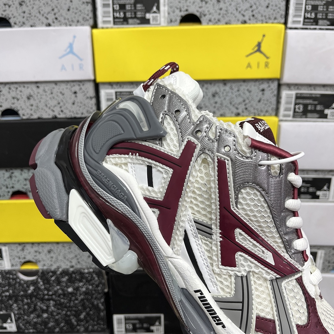 Balenciaga BLCG Runner 7.0 - Image 3